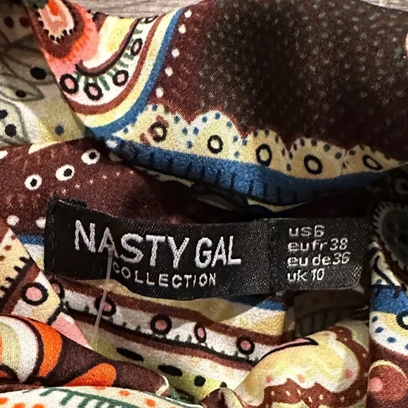 Nasty Gal Brien Paisley Print boho mini shift Dress with bell sleeves size 6 - Picture 9 of 13